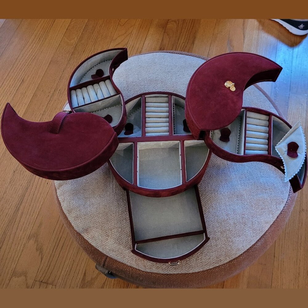 Jewelry Case - Picture 2 of 2
